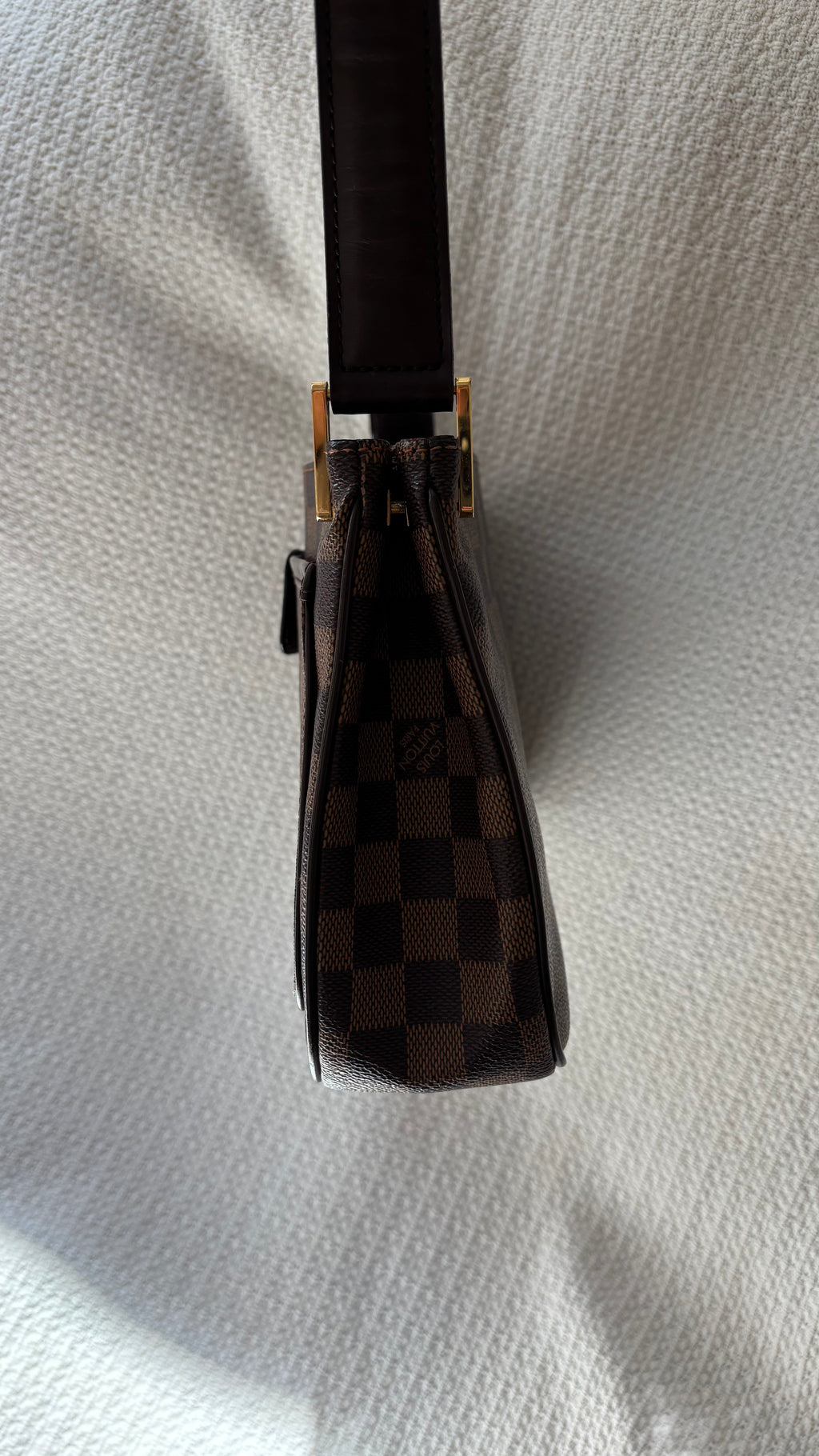 Louis Vuitton Aubagne Damier Ebene